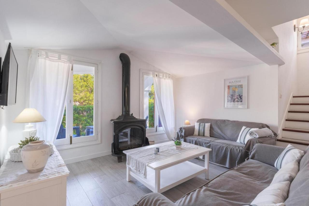 Gorgeous Renovated Cala Sant Vicenc Beach Villa Cala de Sant Vicenc Exteriér fotografie