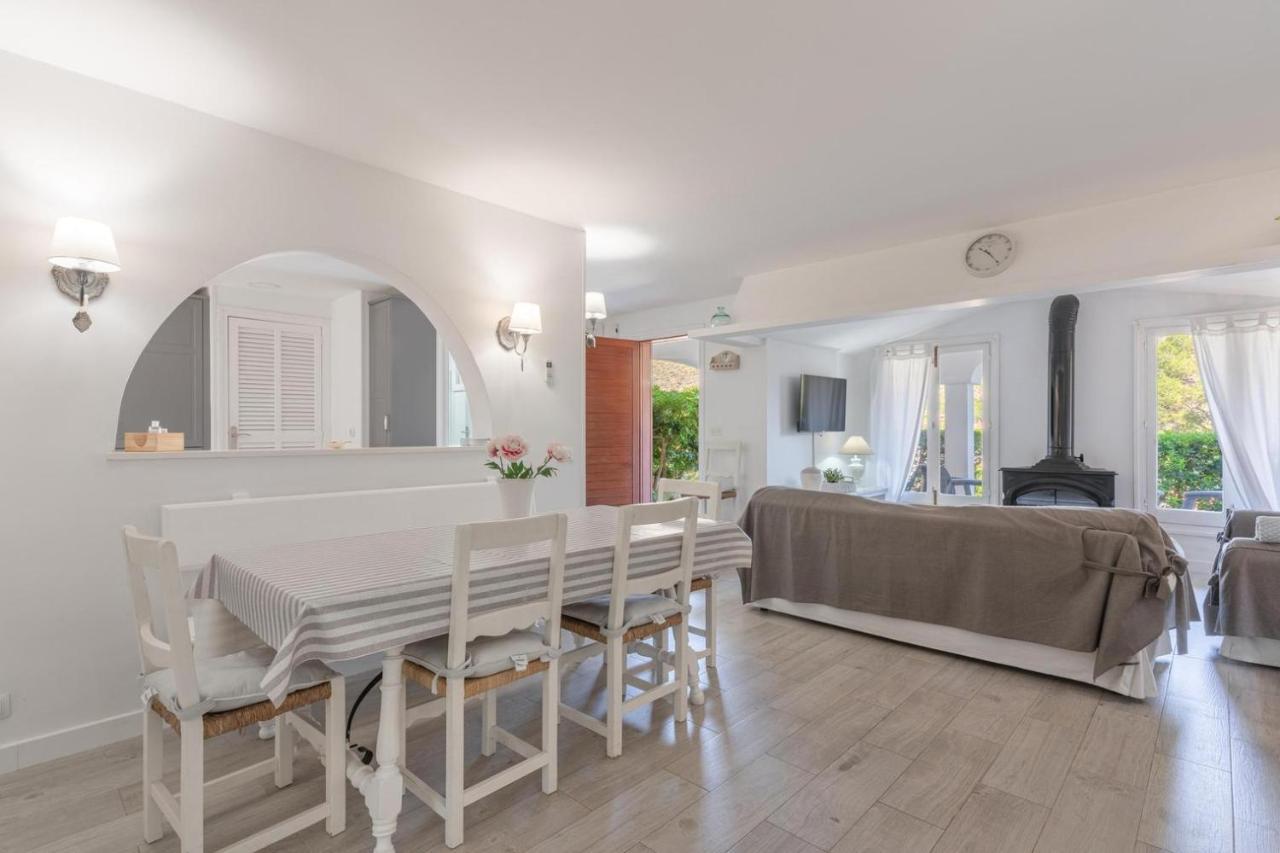 Gorgeous Renovated Cala Sant Vicenc Beach Villa Cala de Sant Vicenc Exteriér fotografie